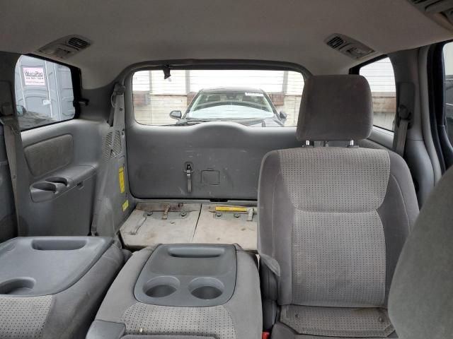 2009 Toyota Sienna CE