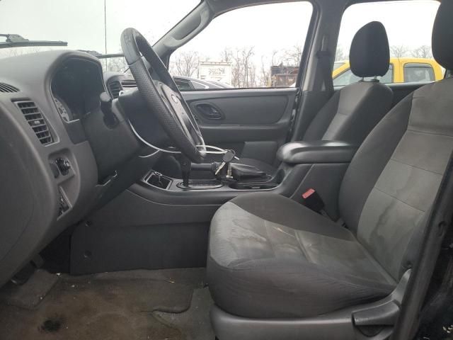 2005 Ford Escape XLS