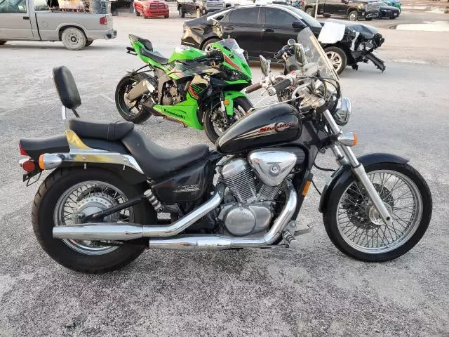 1999 Honda VT600 C