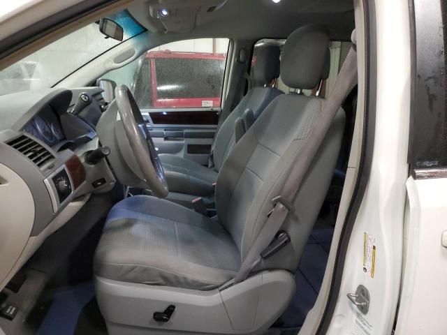 2010 Chrysler Town & Country Touring