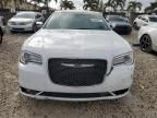 2016 Chrysler 300C