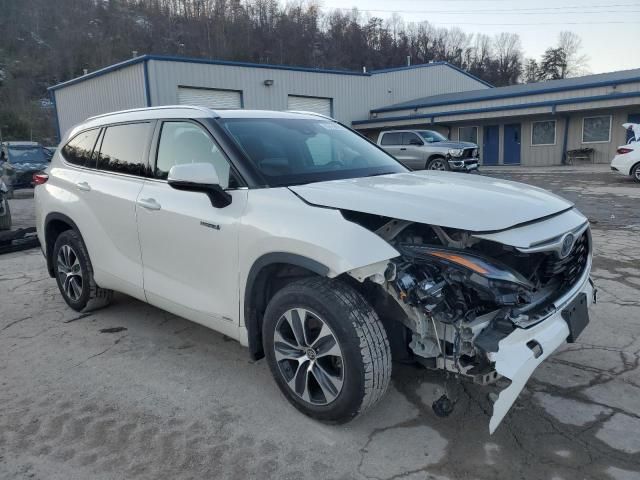 2021 Toyota Highlander Hybrid XLE