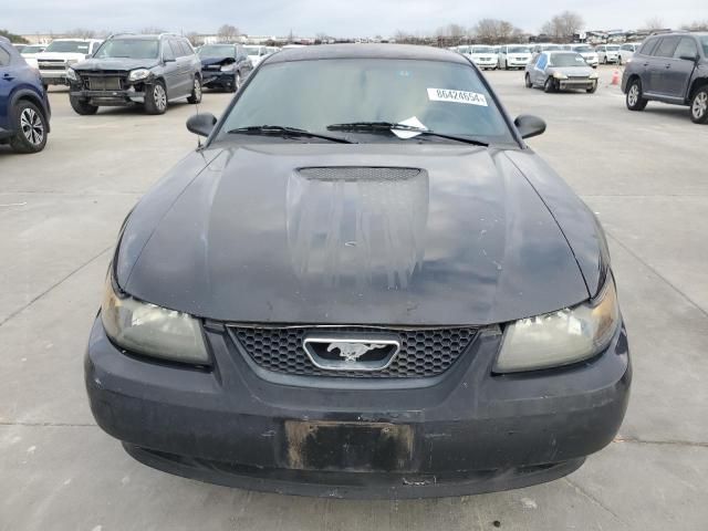 2000 Ford Mustang GT