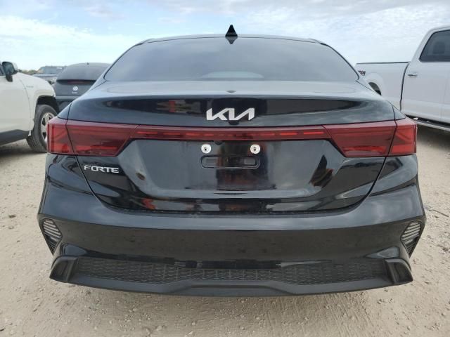 2023 KIA Forte LX