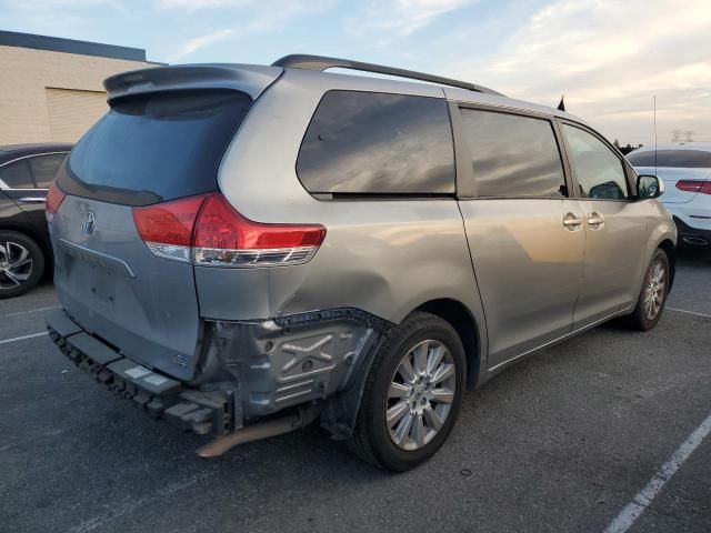 2012 Toyota Sienna LE