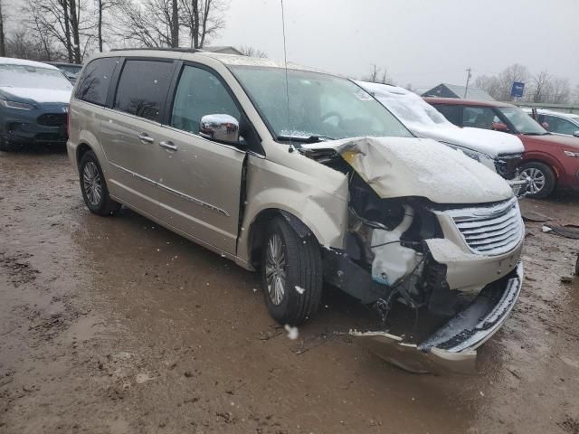 2015 Chrysler Town & Country Touring L