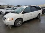 2005 Chrysler Town & Country Limited