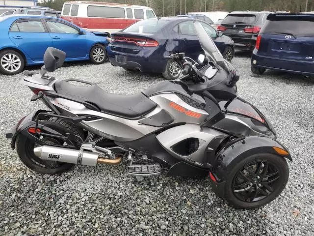 2011 Can-Am Spyder Roadster RS