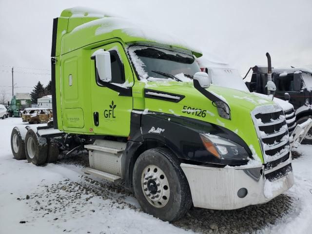 2020 Freightliner Cascadia 126