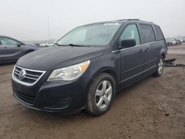 2009 Volkswagen Routan SE