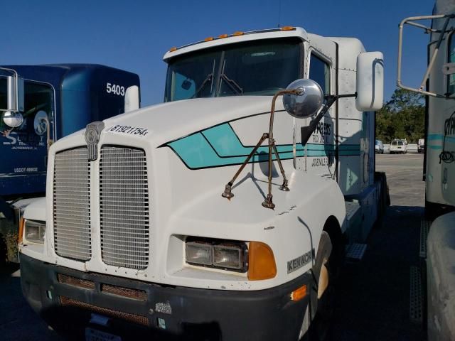 1995 Kenworth Construction T600