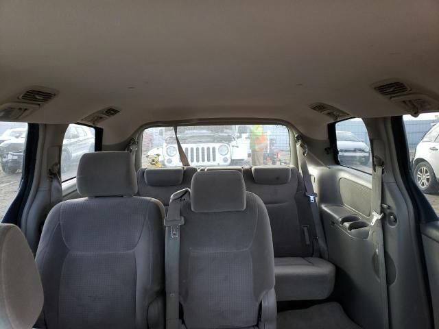 2008 Toyota Sienna CE