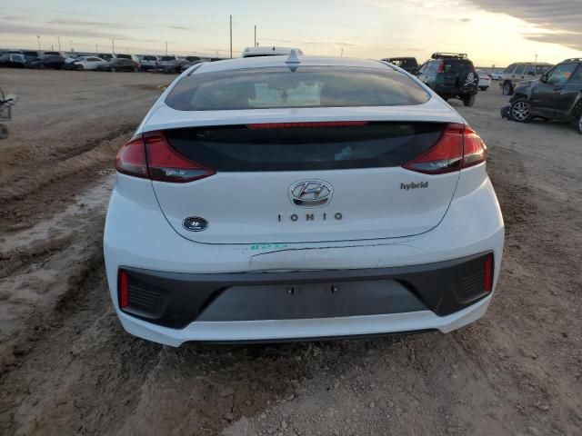 2020 Hyundai Ioniq SE