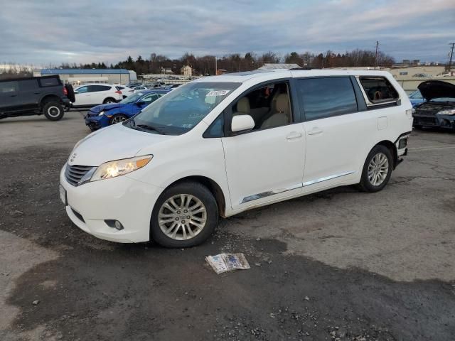 2013 Toyota Sienna XLE