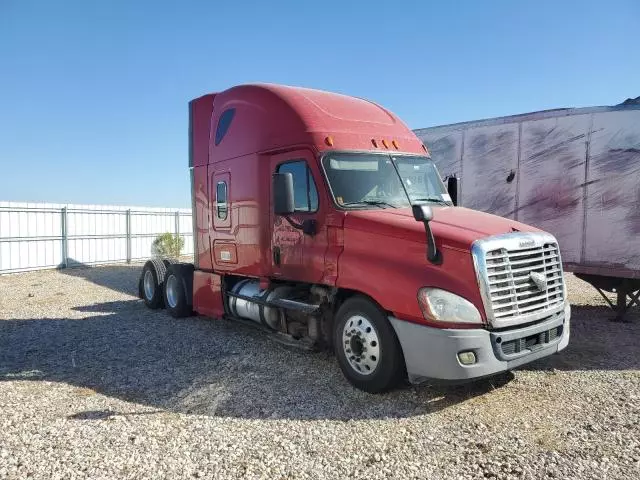 2015 Freightliner Cascadia 125