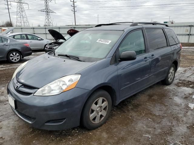 2009 Toyota Sienna CE