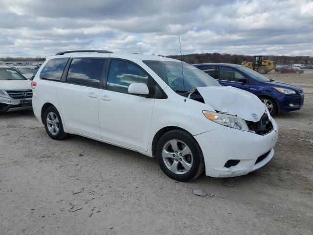 2011 Toyota Sienna LE