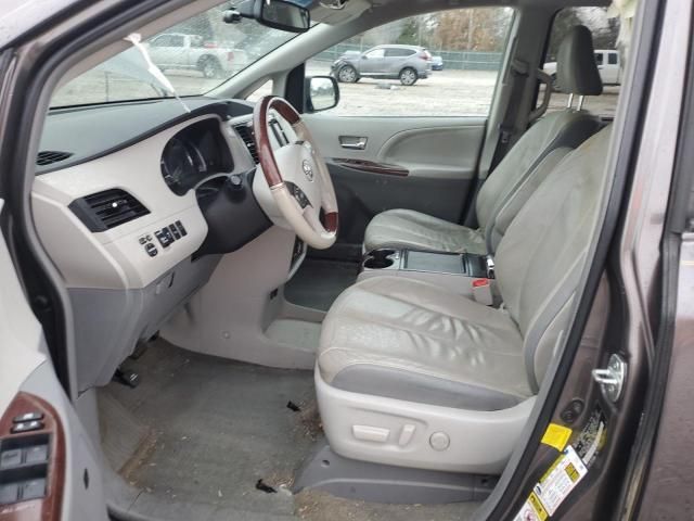 2012 Toyota Sienna XLE