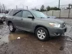 2010 Toyota Highlander SE