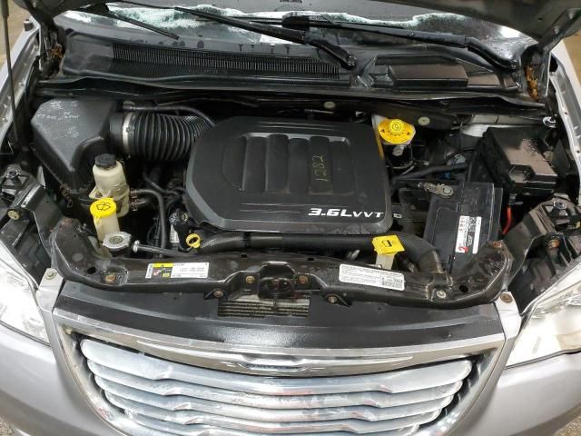 2014 Chrysler Town & Country Limited