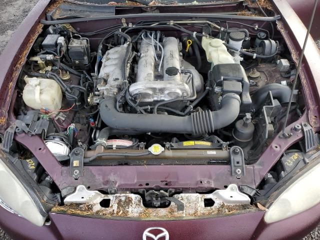 2000 Mazda MX-5 Miata Base