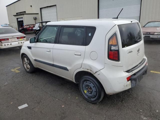 2010 KIA Soul +