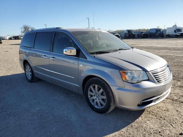 2014 Chrysler Town & Country Touring L