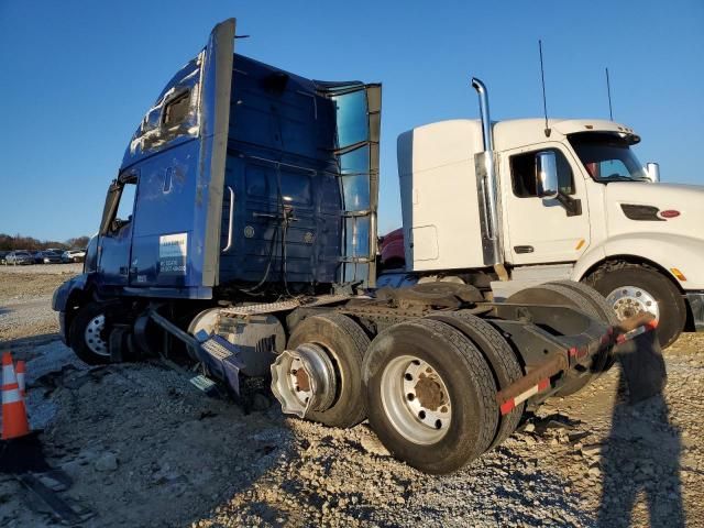 2015 Volvo VN VNL