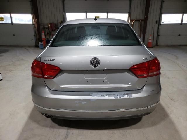 2013 Volkswagen Passat SEL