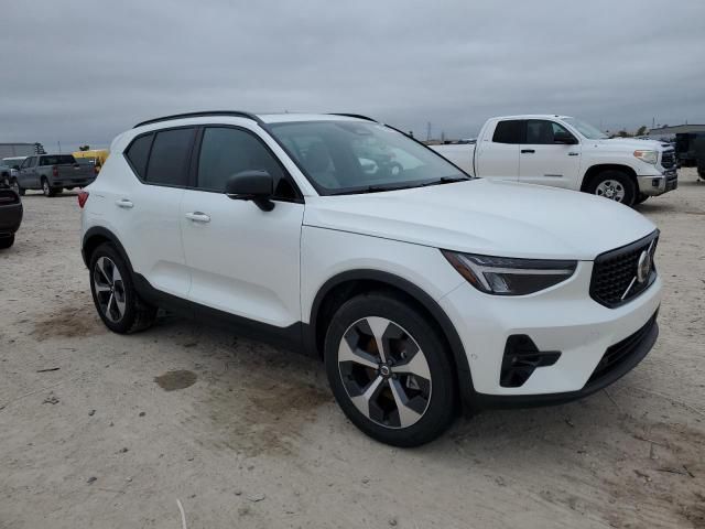 2024 Volvo XC40 Plus