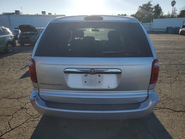 2005 Chrysler Town & Country