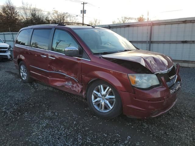 2010 Chrysler Town & Country Limited