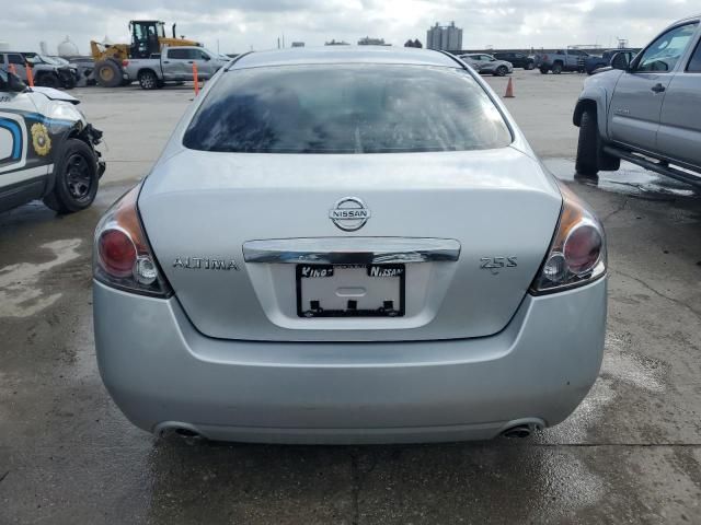 2010 Nissan Altima Base