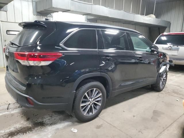 2019 Toyota Highlander SE