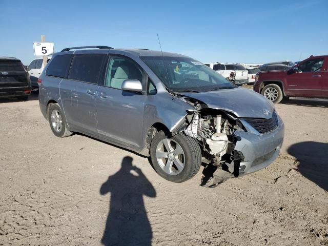 2012 Toyota Sienna LE