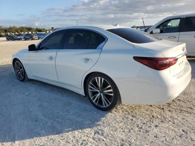 2018 Infiniti Q50 Hybrid Luxe