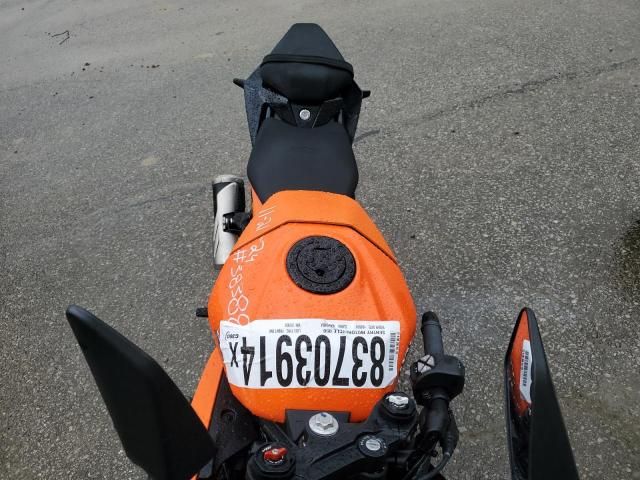 2022 KTM 390 RC