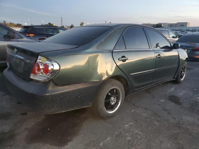 2005 Toyota Camry LE