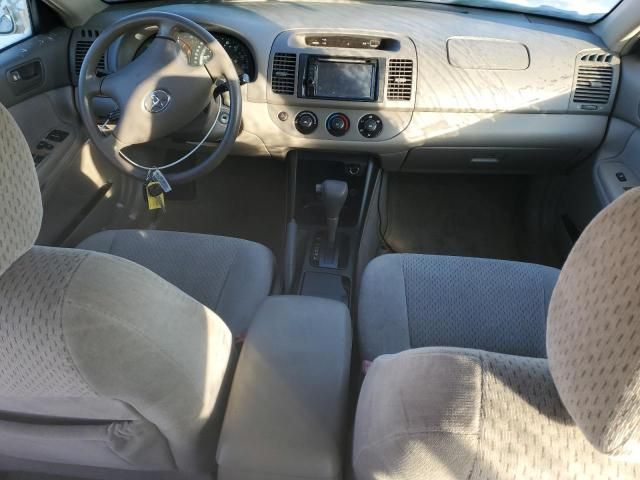 2004 Toyota Camry LE