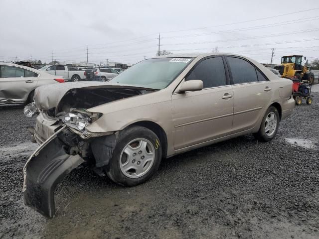 2004 Toyota Camry LE