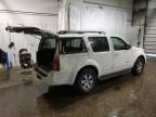 2005 Nissan Pathfinder LE