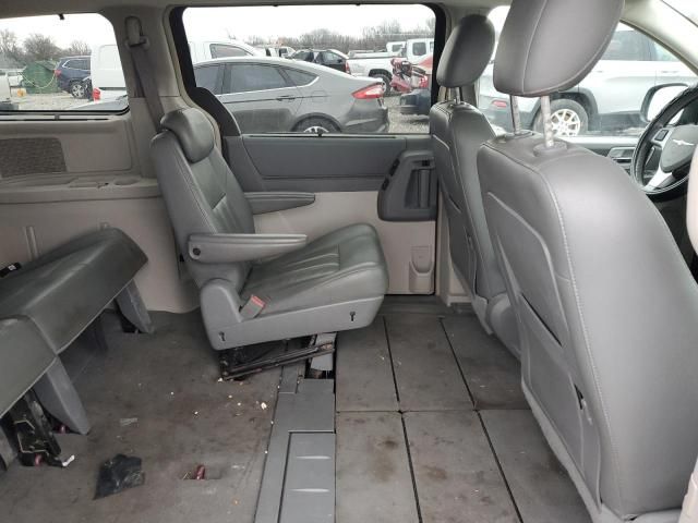 2008 Chrysler Town & Country Touring