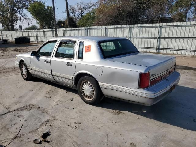 1997 Lincoln Town Car Signature