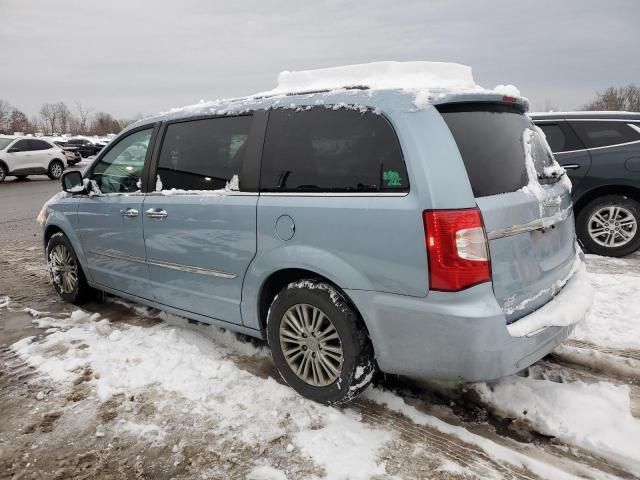 2016 Chrysler Town & Country Touring L