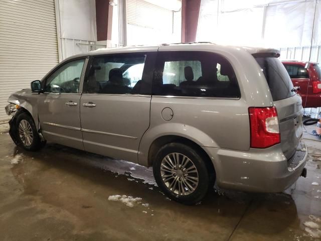 2014 Chrysler Town & Country Touring L