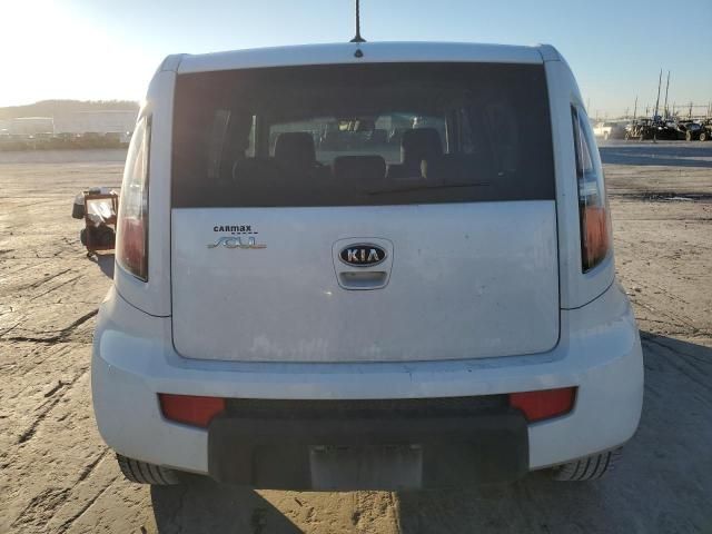 2010 KIA Soul +