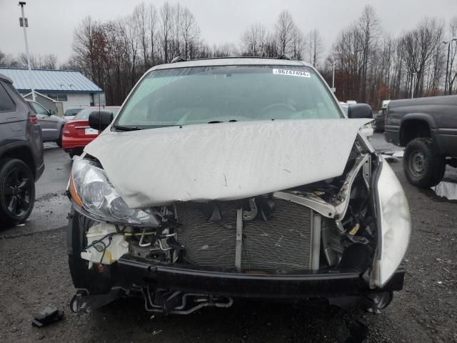 2007 Toyota Sienna LE