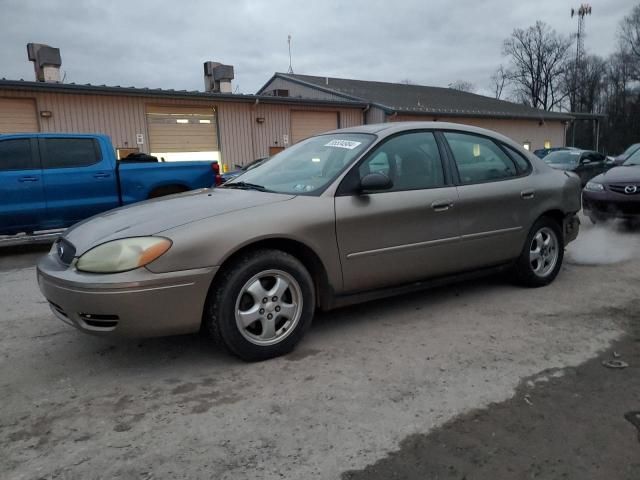 2004 Ford Taurus SE