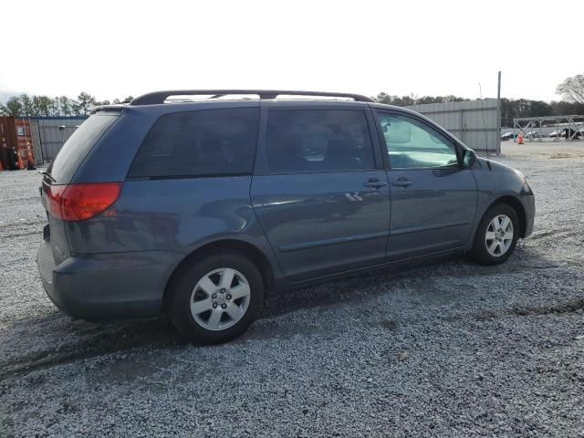 2010 Toyota Sienna CE