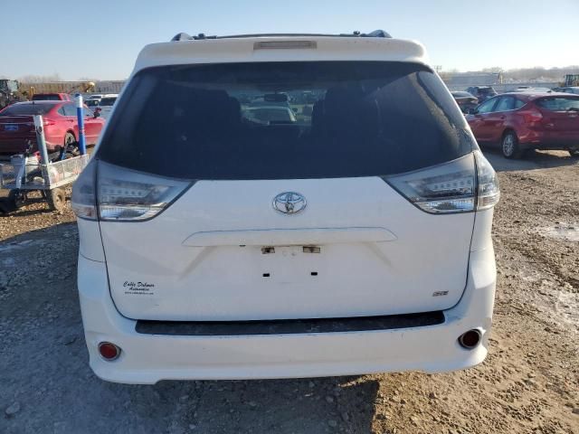 2013 Toyota Sienna Sport